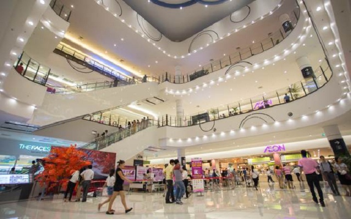 Các trung tâm thương mại lớn là địa điểm đi chơi ở Hà Nội ngày 30 4 không thể chối từ