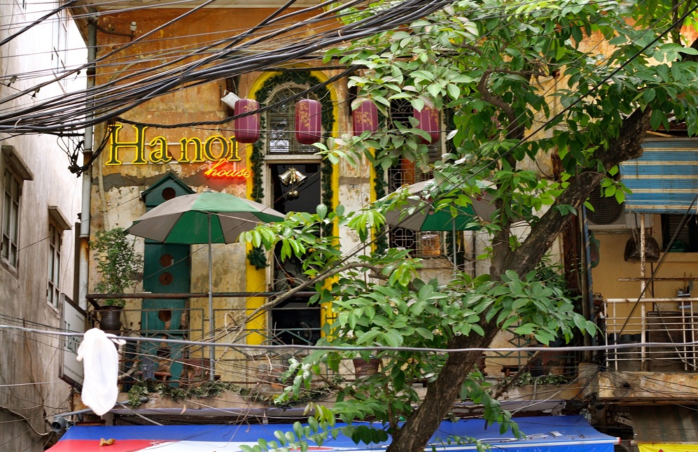 Địa điểm cafe lãng mạn ở Hà Nội Hanoi House Cafe