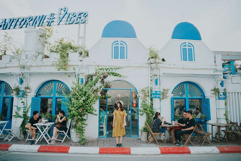 Quán cafe không gian đẹp ở Hà Nội Santorini Cafe