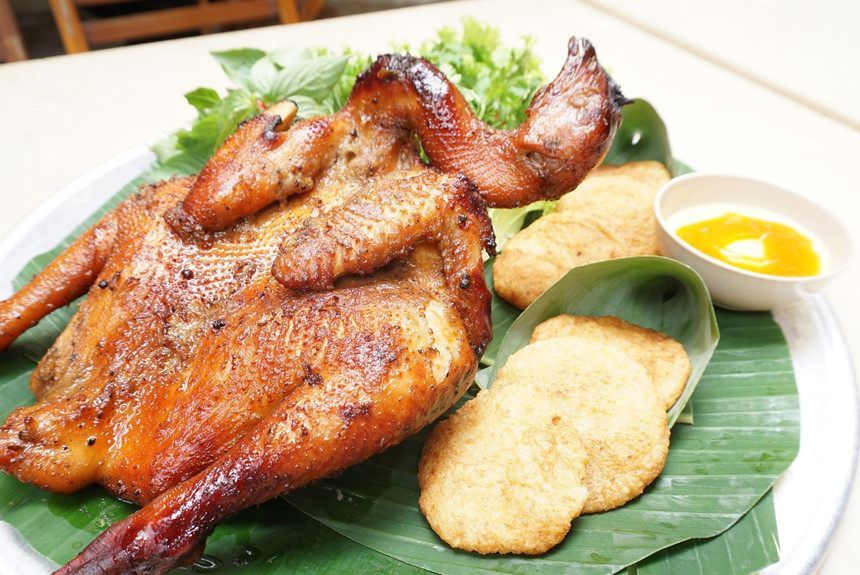 Gà nướng Nam Bộ ( nguyên con )