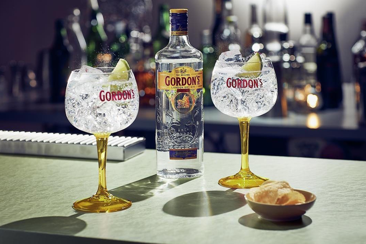 Gordon's Gin  ( rượu ly )