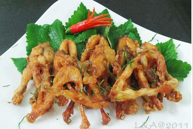 Đùi ếch tẩm bột chiên